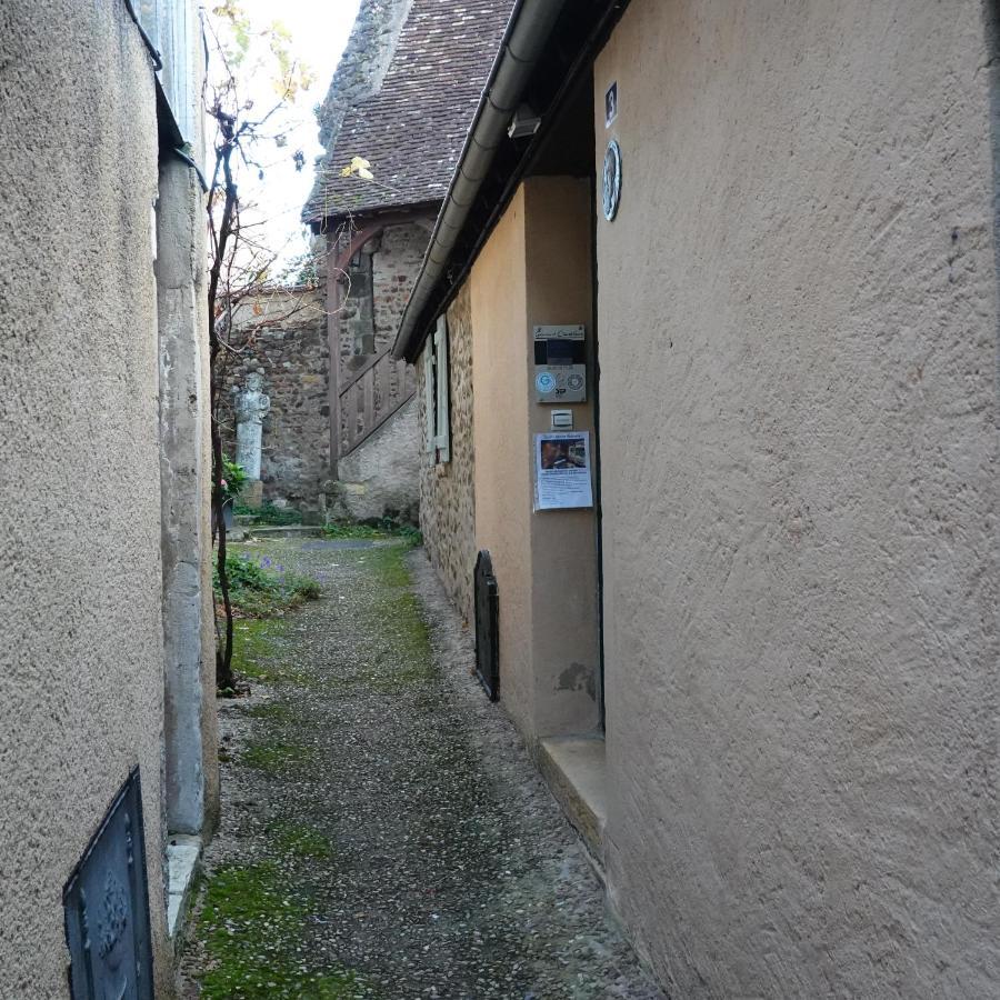 Appart' De La Collegiale Bourbon-Lancy Exteriér fotografie